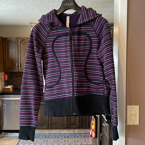 lululemon athletica Jackets & Blazers - Lululemon hoodie